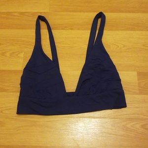 Boys + Arrows navy blue top size small